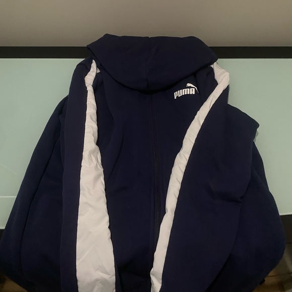 Puma Tracksuit (Medium) - Picture 3 of 4